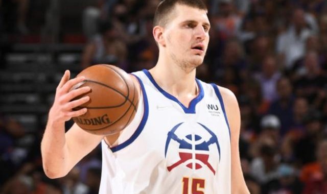 开云-掘金惨败马龙不满球员态度：大家基本放弃了比赛