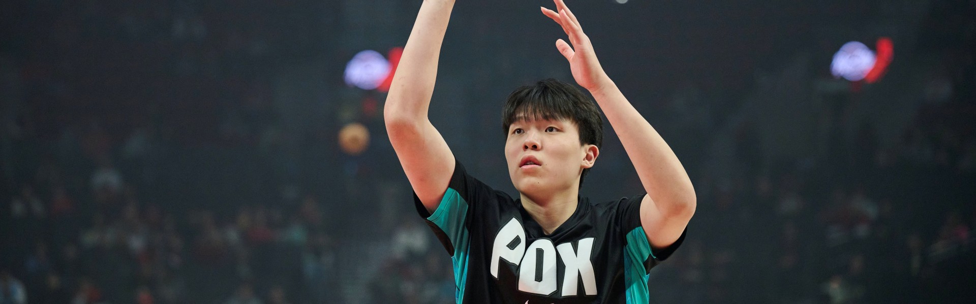 没有获得上场时间！开拓者10人轮换 杨瀚森枯坐一整场冷板凳